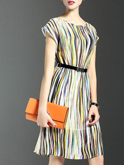 Colorful Shift Plus Size Knee Length Dress for Casual Evening