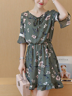 Green Colorful Fit & Flare Above Knee Plus Size Floral Dress for Casual Party