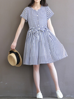 Blue White Stripe Fit & Flare Knee Length Plus Size Dress for Casual Beach