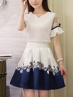 White and Blue Fit & Flare Above Knee Plus Size Floral V Neck Dress for Casual Party Evening