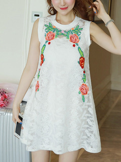 White Shift Above Knee Plus Size Lace Floral Dress for Casual Party