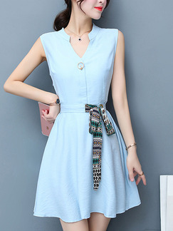 Blue Fit & Flare Above Knee Plus Size V Neck Dress for Casual Party Evening Office