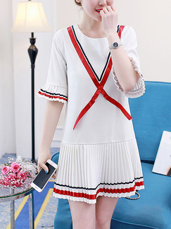 White and Red Above Knee Contrast Pleated Plus Size Dress for Casual Office Party