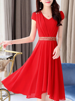 Red Knee Length Fit & Flare V Neck Plus Size Dress for Party Evening Casual