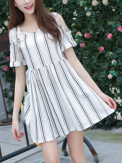 White and Black Shift Above Knee Dress for Casual