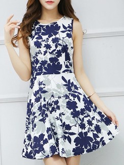 White and Blue Fit  Flare Above Knee Floral Plus Size Dress for Casual
