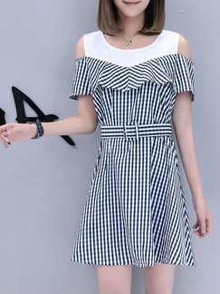 Black and White Stripe Above Knee Slim A-Line Stripe Off-Shoulder Linking Contrast Plus Size Dress for Casual