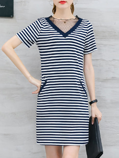 Blue and White Stripe Plus Size Knitted Stripe Mesh Linking Above Knee V Neck Shift Dress for Casual