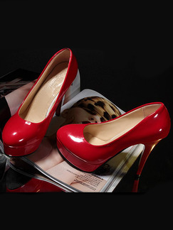 red round toe pumps