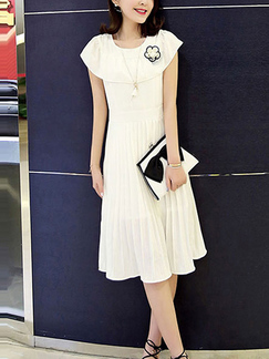White Loose Pleated Round Neck Cloak Double Layer Chest Flower Knee Length Dress for Casual Party