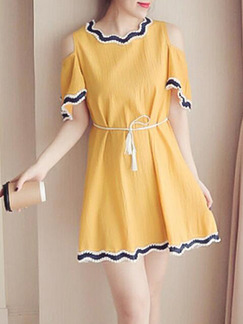 Yellow Loose Linking Off-Shoulder Above Knee Plus Size Dress for Casual Party