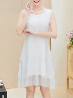 White and Golden Round Neck Plus Size Slim Staming Mesh Above Knee Shift Dress for Casual Party