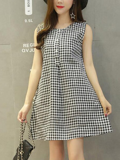 Black and White A-Line Plus Size Loose Grid Round Neck Buttons Pockets Above Knee Dress for Casual Party