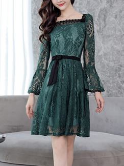 Green Slim A-Line Lace Square Neck See-Through Band Flare Sleeve Open Back Long Sleeve Dress for Casual Party