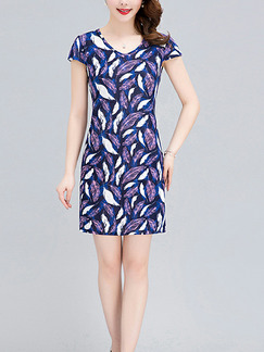 Blue and White Plus Size Slim Printed V Neck Over-Hip Sheath Above Knee Dress for Casual Party