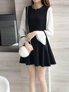 Black and White Slim A-Line Pleated Contrast Above Knee Fit & Flare Dress for Casual Party