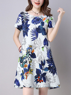 Blue and White Plus Size Slim A-Line Printed Round Neck Pockets Furcal Side Knee Length Shift Dress for Casual