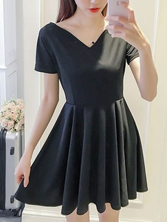 Black  Slim Pleated Above Knee Fit & Flare V Neck Plus Size Dress for Casual Party