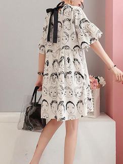 White and Black Loose Head Portrait High Waist Above Knee Shift Dress for Casual