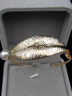 Alloy and Pearls Leaf Bangle