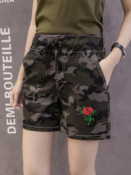 Green Black Plus Size Camouflage Band Embroidery Rose One Quarter Shorts for Casual