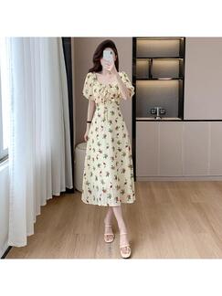 Light Yellow Real Shot of the New 2025 Summer French Retro Floral Dress with a Romantic Print Design and Knee-Length Skirt
