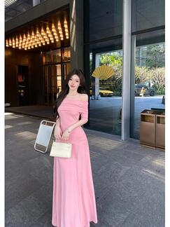 Real Shot of Pure Desire Temperament Off-Shoulder One-Shoulder Dress Female 2025 Summer Design Slimming and Slim Hot Girl Long Skirt - PINK
