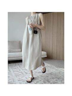 Gracetinahoo Comfortable and Smooth Round Neck Sleeveless Dress Women's Summer Loose Vest Skirt in Soft Beige with Pockets on Both Sides