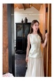 Yang Xiaoxiao Fujia Gold Three-Dimensional Flower Sleeveless Dress Gauze Skirt Fairy Dress in Ivory White Tight Waist Skirt Engagement Dress