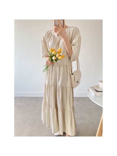 Korean Chic French Round Neck Puff Sleeve Cake Skirt Loose Single-Breasted Long Short-Sleeved Dress for Women in Cream Beige