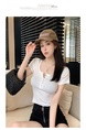 Real Shot American Retro U Collar White Shoulder T-shirt Women's Summer Tight Hot Girl Short Sleeve Show Umbilical Collarbone Short Top