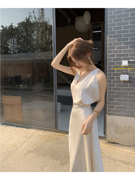 Ivory Real Shot 2025 Spring/Summer New Design Sense V-neck Draping Satin Dress Women's Waist-Tight Slimming Lace-up Dress