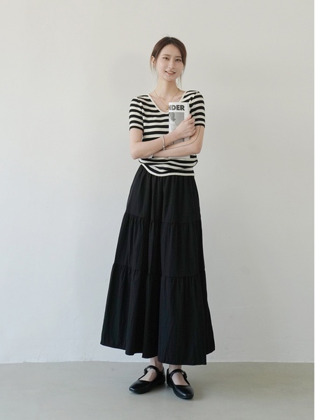 Black French Style Gentle Temperament Skirt Female Summer New High Waist Slimming A-line Large Hem Korean Elastic Waist Long Skirt.