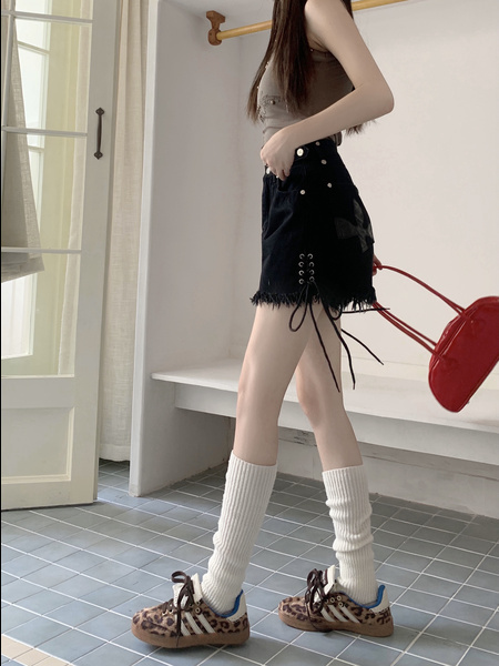 Real Shot Korean Style Summer Denim Shorts in Black Women's Slim Fit Cruciate Flower Adjustable Leisure Trend Super Short Shorts