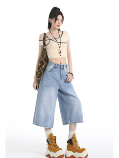 Real Shot of the Hot Summer American Retro High Waist Cropped Jeans for Women in Light Blue