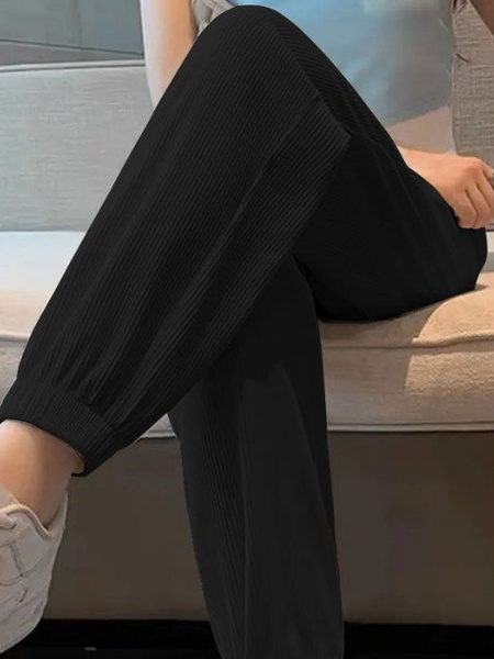New 2025 Summer Ice Silk Sports Pants Women Loose Slim Small Size Drawstring Pants Fashionable and Versatile Bloomers in Black