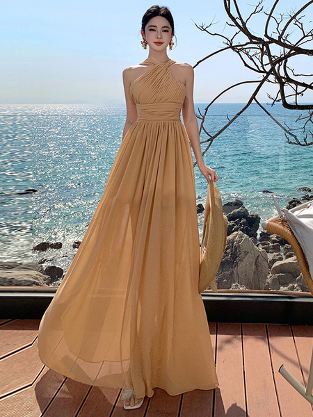 Beige Stock Real Shot Pleated Off-Shoulder Halter Backless Waist Trimming Large Swing Dress Sexy Slimming Banquet Dress Long