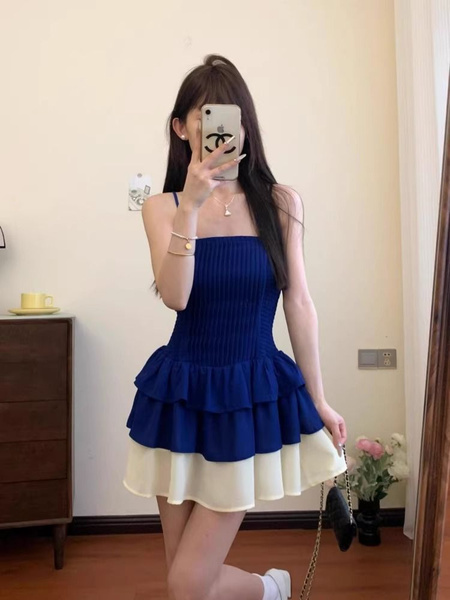 High Quality and Quality! Summer New Retro French Elegant Graceful Pure Desire Hot Girl Stitching High Waist Bubble Dress in Navy Blue and Cream White