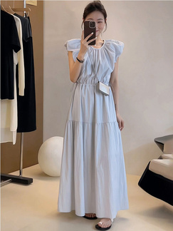 High-grade temperament puff sleeve dress female 2025 summer new Korean style fashion high waist small size A-line skirt in Light Blue