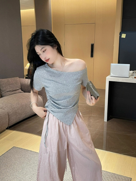 Blue Hot Girl Irregular Short-Sleeved T-Shirt Female Summer Petite Short Chic Beautiful Off-Shoulder Top in Gray