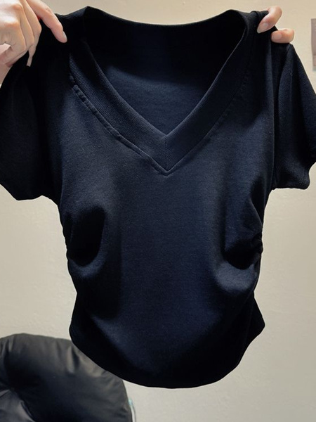 Real shot of Korean sweet hot girl V-neck straight shoulder short-sleeved T-shirt female summer petite short slim black