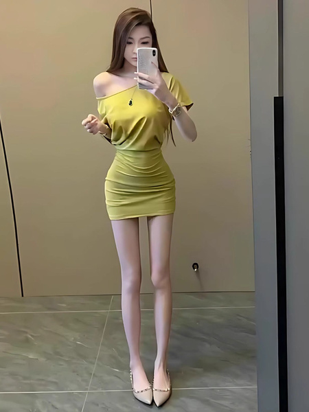 High Quality! Olive Yellow Off-Shoulder Short-Sleeved T-Shirt Dress for Women in Summer with Waist-Hugging Skirt